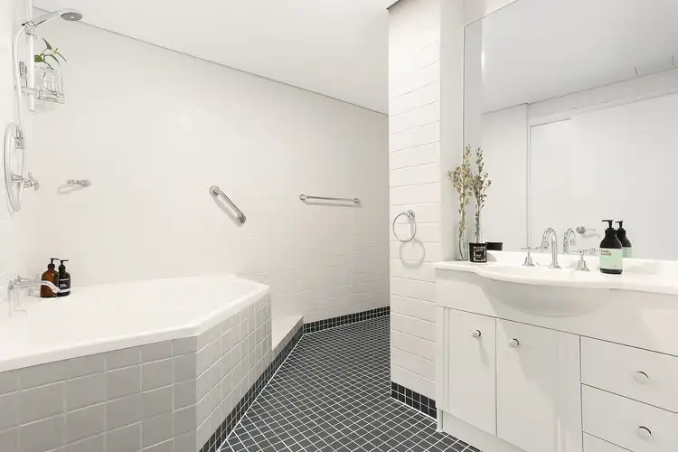 Fifth view of Homely flat listing, 4/553-555 Elizabeth Street, Surry Hills NSW 2010