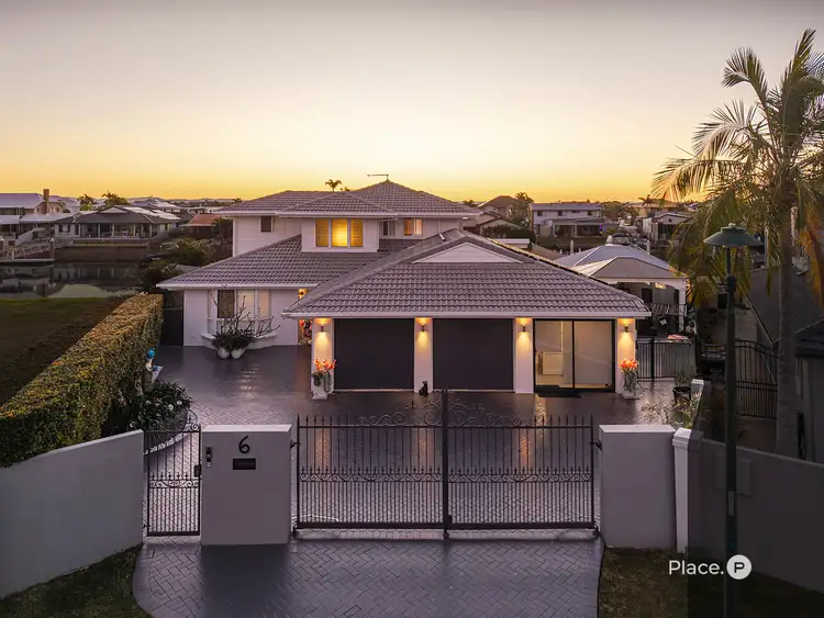 6 Rainbow Court, Newport QLD 4020