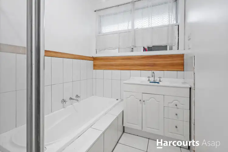 Sixth view of Homely house listing, 8 Como Court, Dandenong North VIC 3175