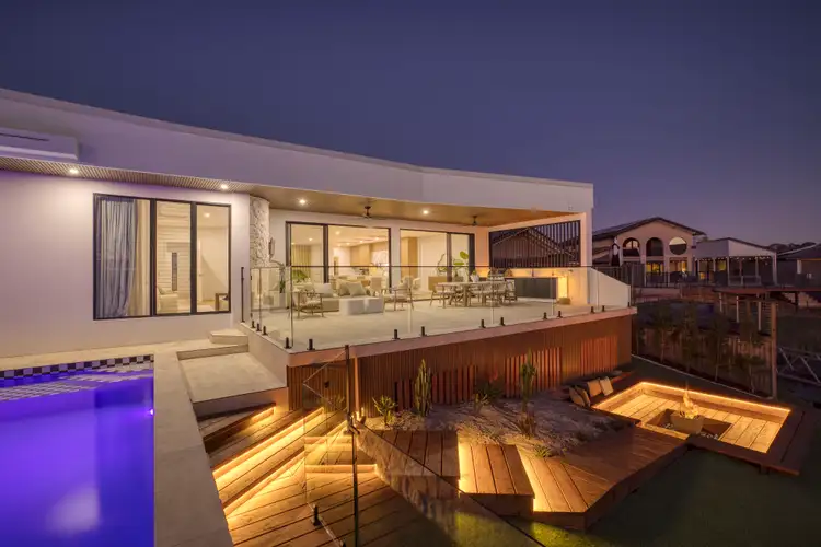 8 Nootka Court