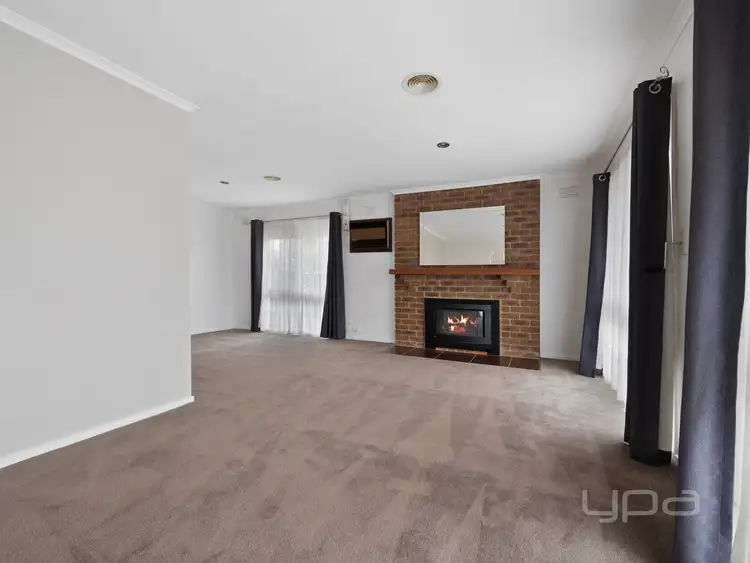 Fourth view of Homely house listing, 1 Helder Court, Melton West VIC 3337