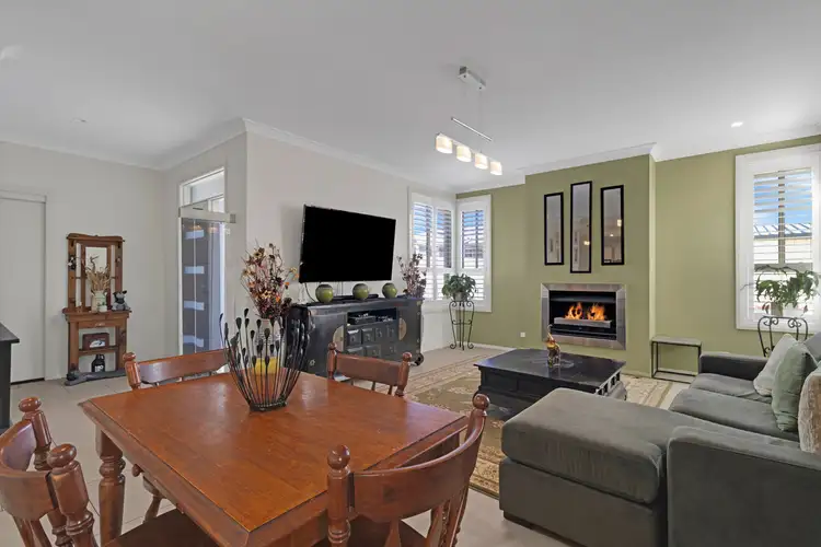 2/7 Lindeman Grove, Cessnock NSW 2325