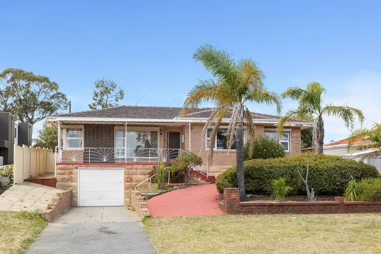 13 Maddox Crescent, Melville WA 6156
