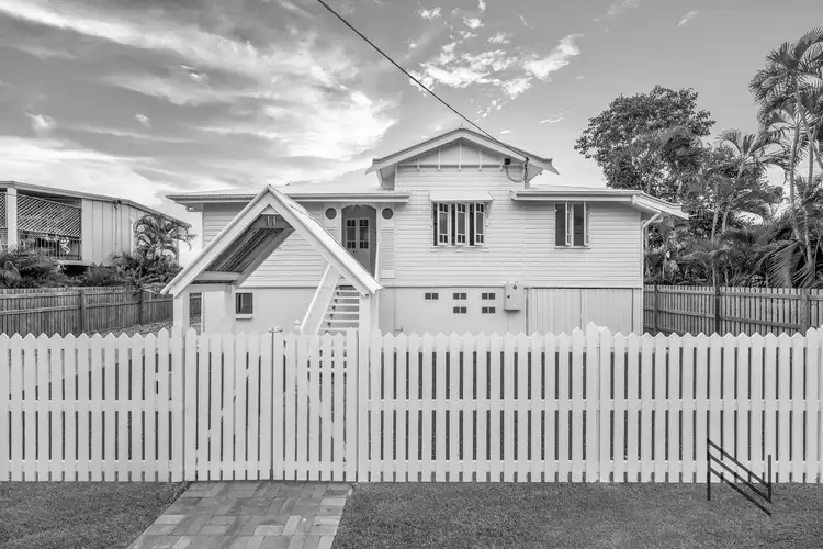 11 Gleeson Street, Hermit Park QLD 4812