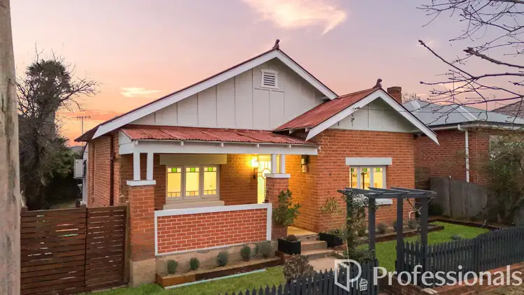 222 Piper Street, Bathurst NSW 2795