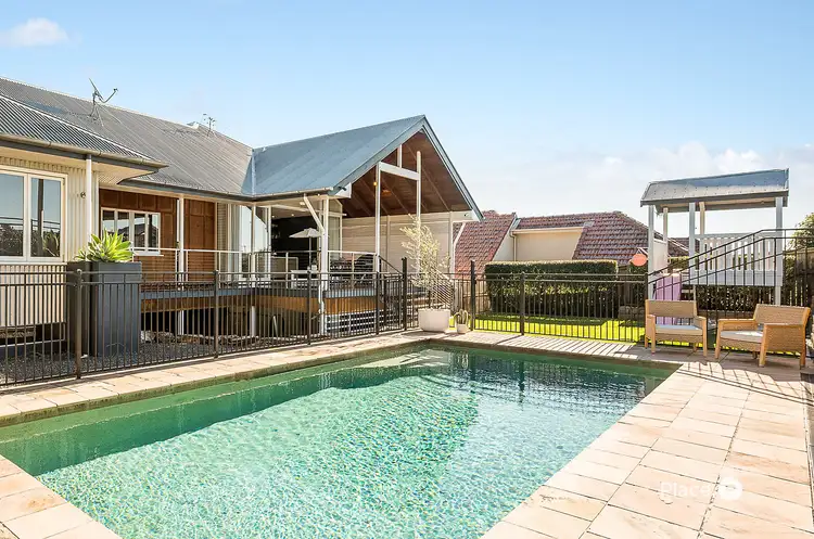 8 Wills Street, Coorparoo QLD 4151