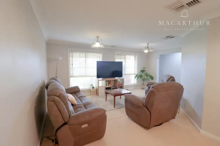 Second view of Homely house listing, 28 Roberts Way, Kooringal NSW 2650