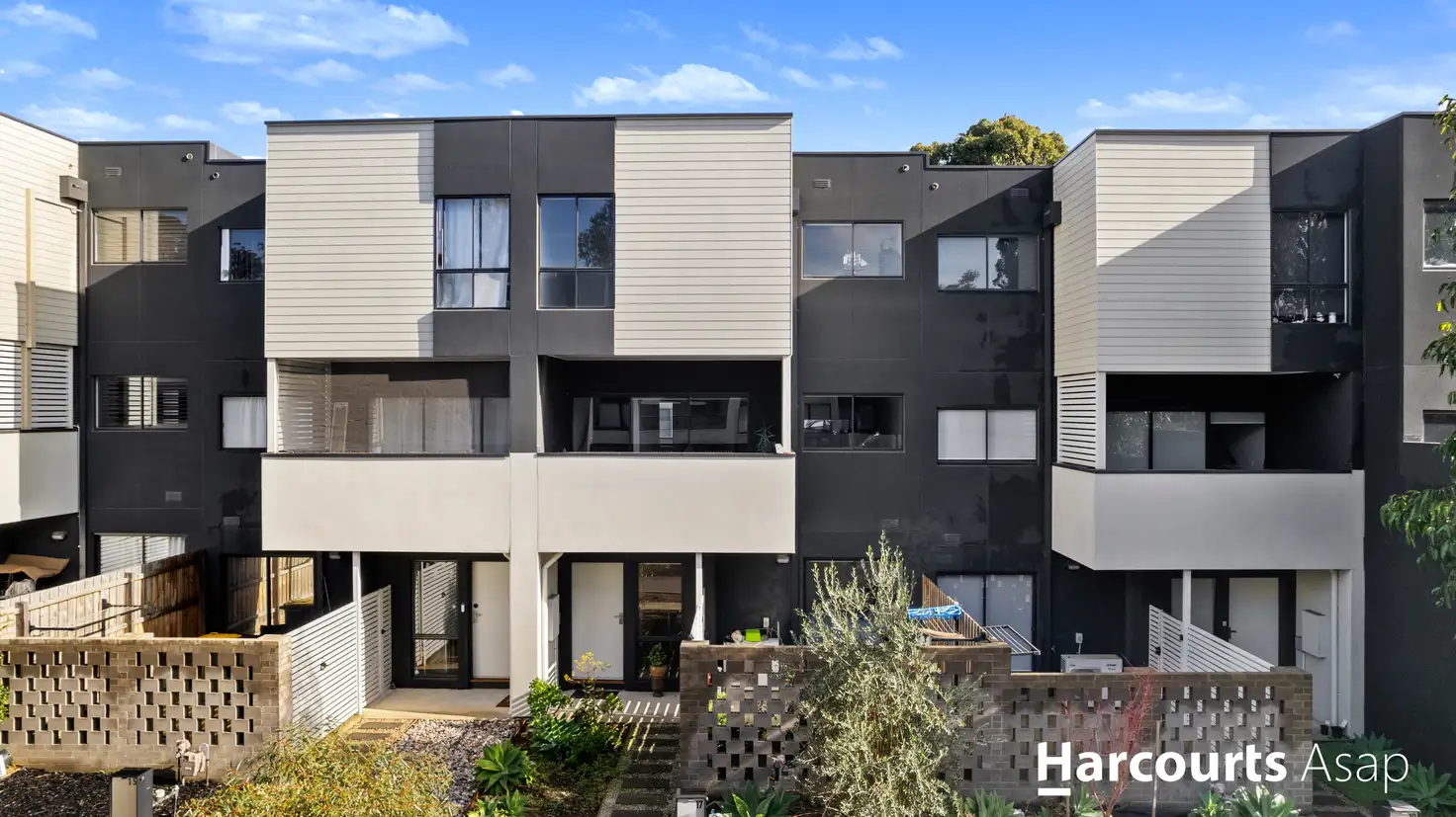 Main view of Homely townhouse listing, 17 Kinsfolk Circuit, Doveton VIC 3177