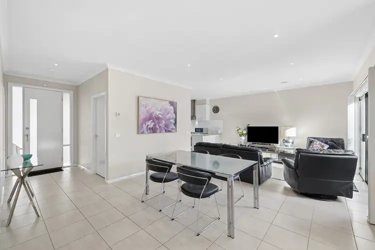 Fifth view of Homely unit listing, 2/33 Calthorpe Street, Gisborne VIC 3437