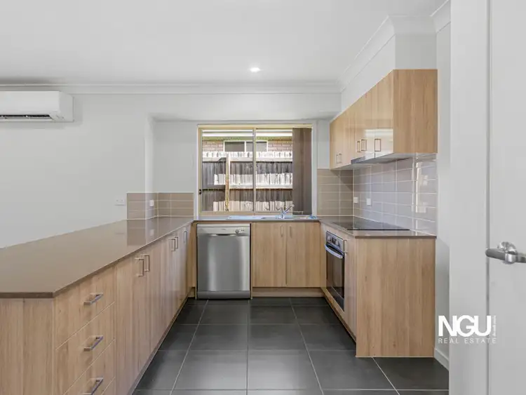 Fifth view of Homely house listing, 8 Wright Crescent, Flinders View QLD 4305