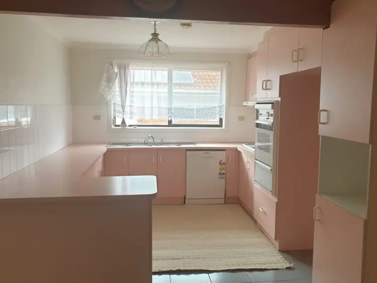 Fourth view of Homely house listing, 15 Belar Court, Meadow Heights VIC 3048