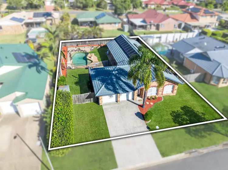 4 Carisbrooke Court, Birkdale QLD 4159
