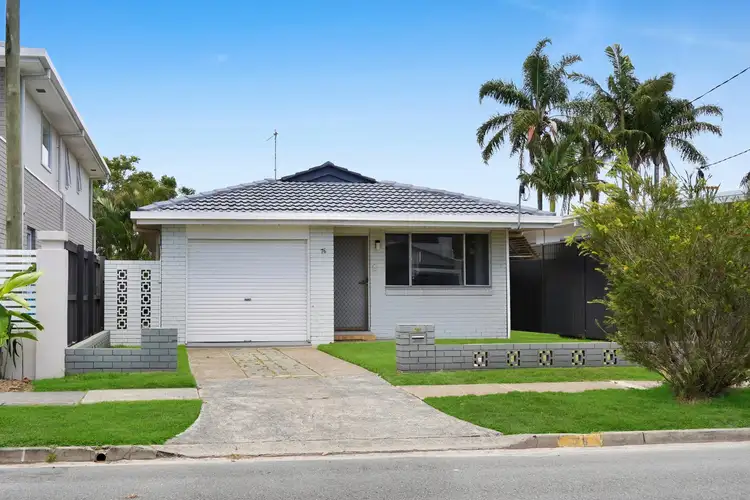 76 Chainey Avenue, Miami QLD 4220