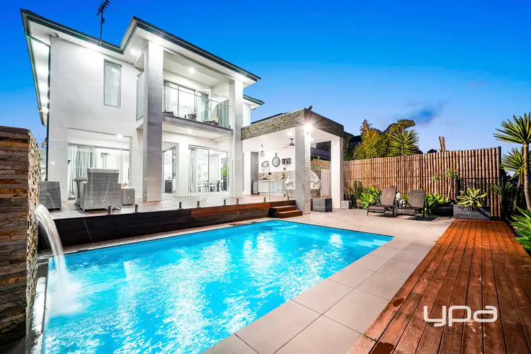 80 Sanctuary Lakes East Boulevard