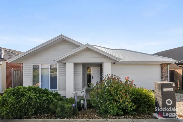 18 Wallaby Grove, Cowes VIC 3922