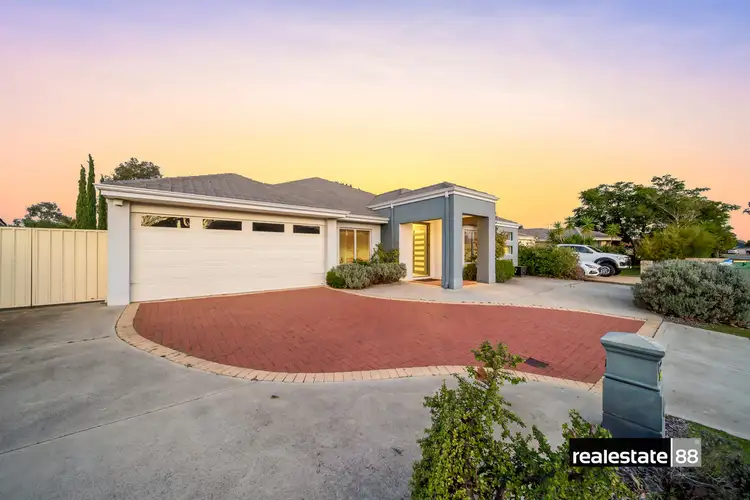 31 Draycott Loop, Canning Vale WA 6155