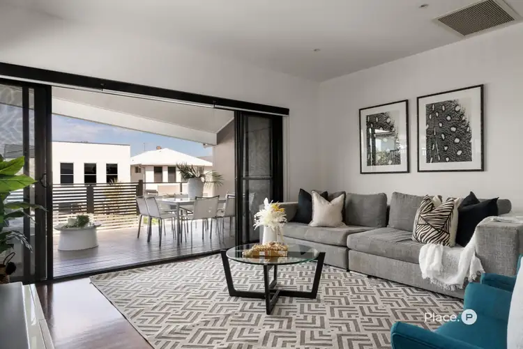 13 Riverbend Place, Bulimba QLD 4171