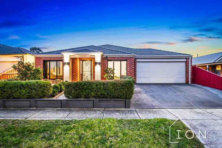 30 Flash Dan Drive, Cranbourne East VIC 3977