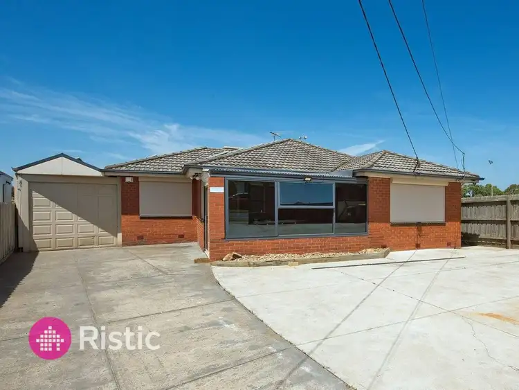 Main view of Homely house listing, 194 Darebin Drive, Lalor VIC 3075