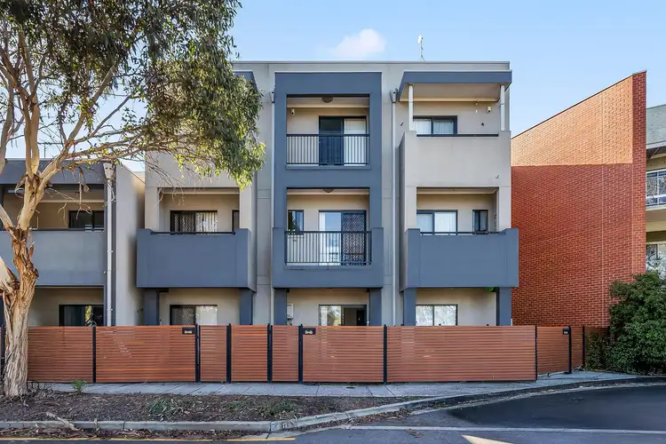 2/17 Euston Walk, Mawson Lakes SA 5095