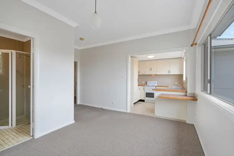 Third view of Homely flat listing, 4/30 Bay Road, The Entrance NSW 2261