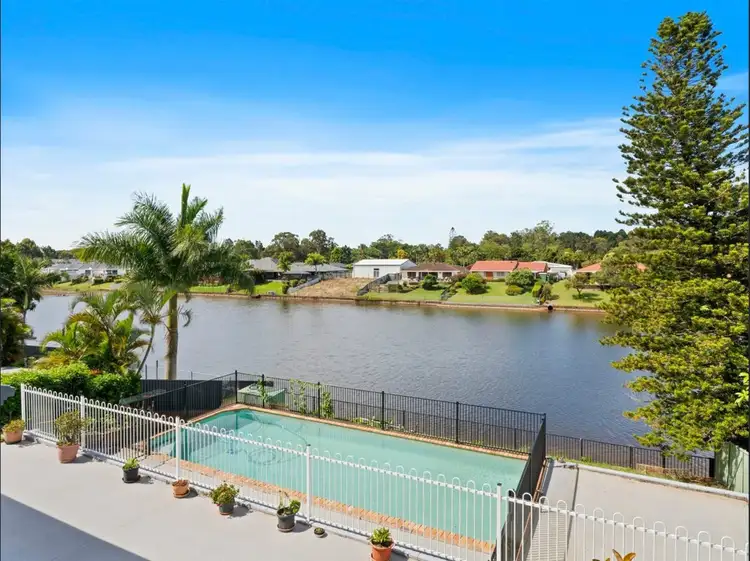 59 Cabana Boulevard, Benowa QLD 4217