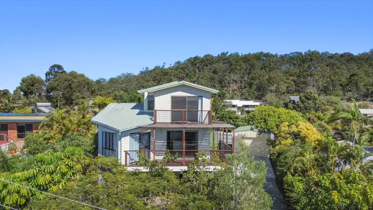 16 Columbia Avenue, Clinton QLD 4680