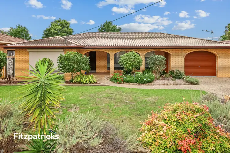 13 Horsley Street, Kooringal NSW 2650