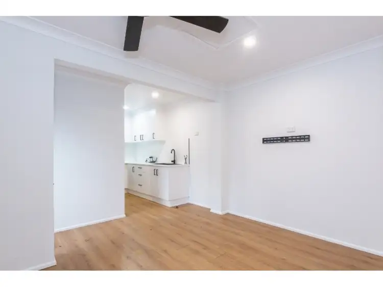 Second view of Homely unit listing, 2/31 Isobel Street, Clontarf QLD 4019