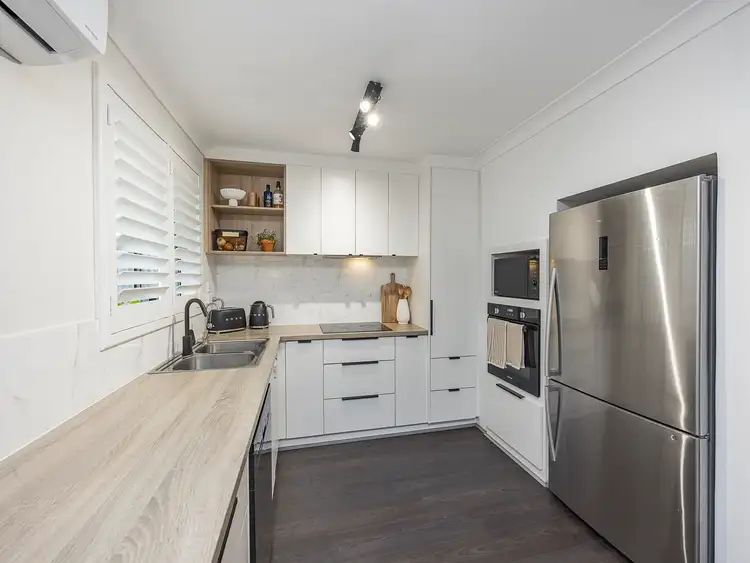 Fifth view of Homely house listing, 5 Allinga Crescent, Craigie WA 6025