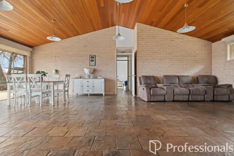 Third view of Homely house listing, 8 Dale Place, Bathurst NSW 2795