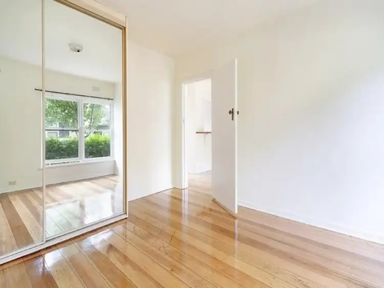 Fifth view of Homely apartment listing, 19/3 Kooyongkoot Road, Hawthorn VIC 3122