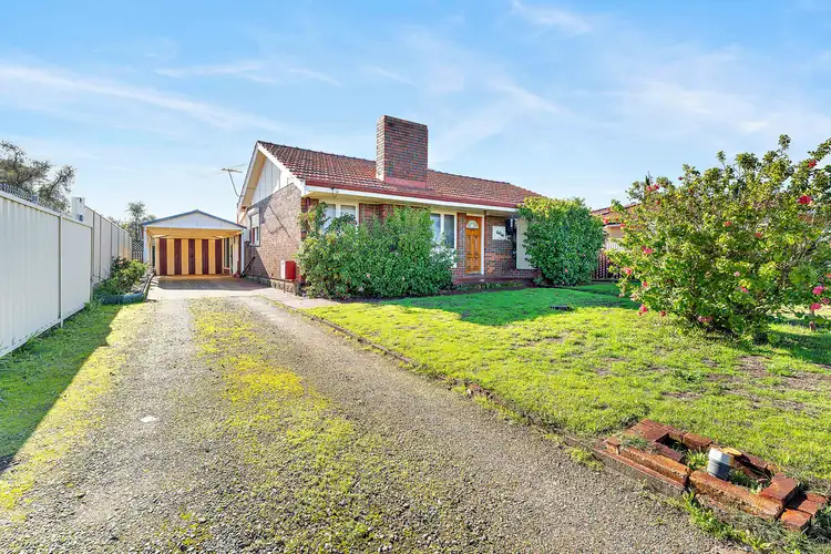 122 Renou Street, East Cannington WA 6107