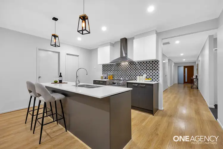 Sixth view of Homely house listing, 8 Pascolo Way, Wyndham Vale VIC 3024