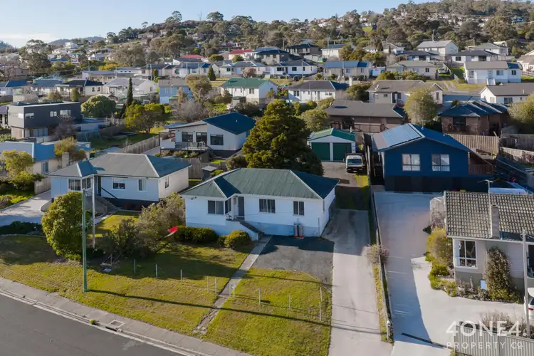 39 Bass Street, Warrane TAS 7018