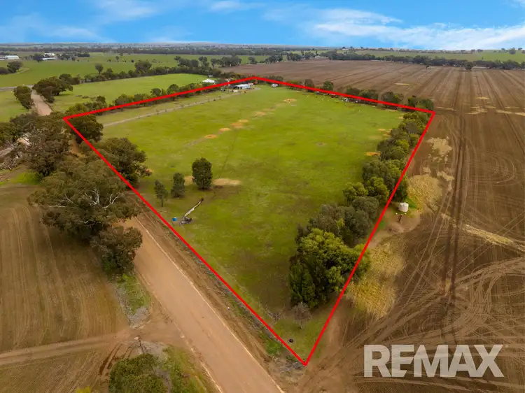 37 Wyoming Lane, Junee NSW 2663