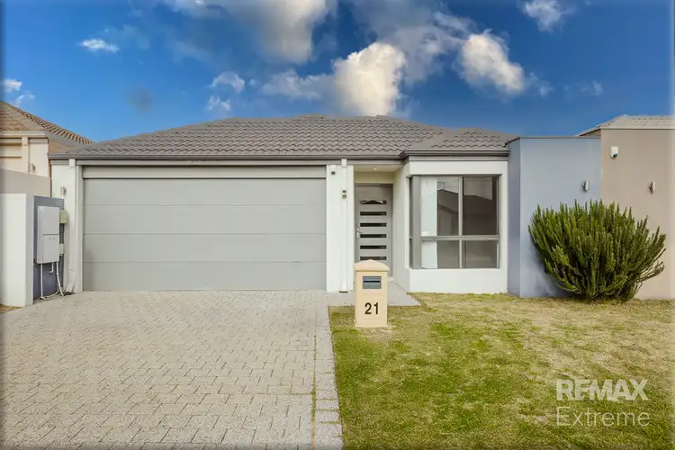 21 Vignerons Loop, Hocking WA 6065