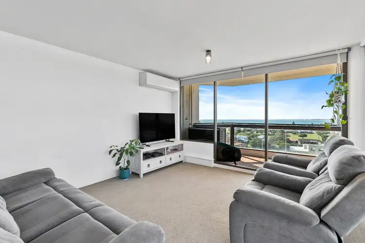 14/6A Valley Road, Halls Head WA 6210