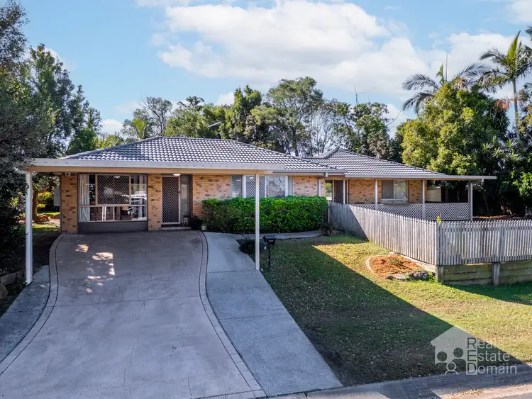 8 Hillview Drive, Hillcrest QLD 4118