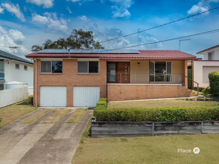 10 Jonathan Street, Macgregor QLD 4109