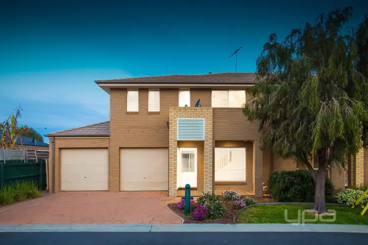 Main view of Homely townhouse listing, 15 Callista Circuit, Taylors Hill VIC 3037