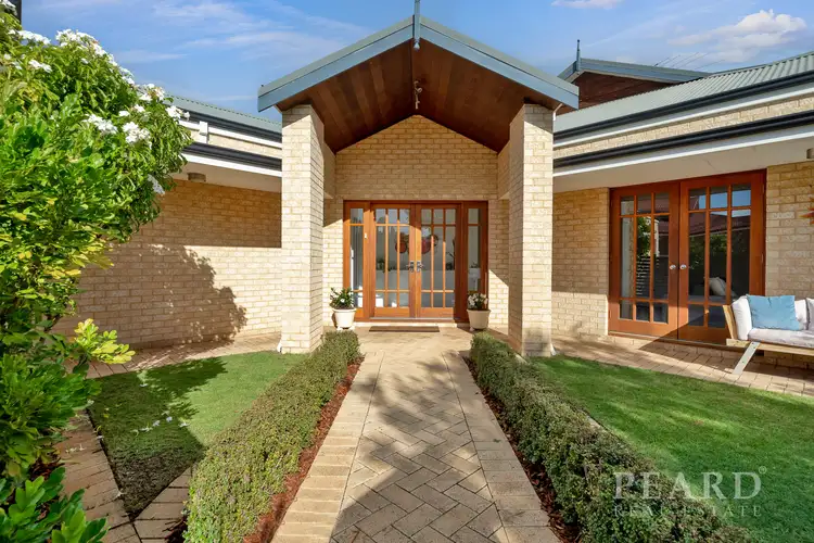 37 Hollins Bend, Madeley WA 6065