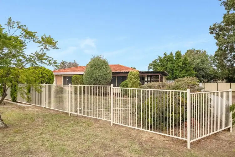 Second view of Homely house listing, 6 Hovea Place, Maddington WA 6109