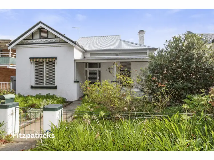 16 Best Street, Wagga Wagga NSW 2650