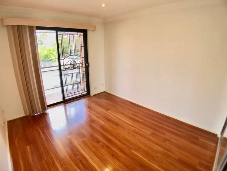 Fifth view of Homely semi-detached listing, 8 Amos Street, Westmead NSW 2145