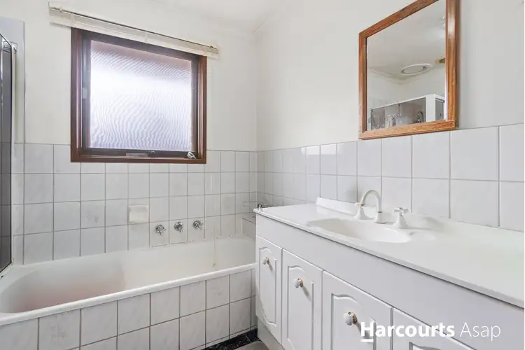 Sixth view of Homely house listing, 5 Matthews Place, Dandenong North VIC 3175
