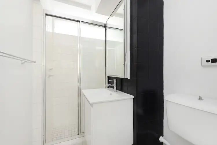 Fifth view of Homely apartment listing, 25/68 Roslyn Gardens, Elizabeth Bay NSW 2011