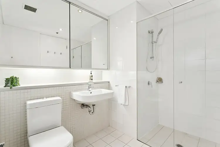 Sixth view of Homely apartment listing, 403/38 Hickson Road, Sydney NSW 2000