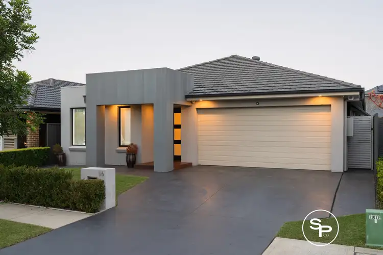 16 Freedom Street, Gregory Hills NSW 2557
