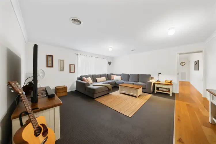 Second view of Homely house listing, 7 The Boulevard, Sale VIC 3850